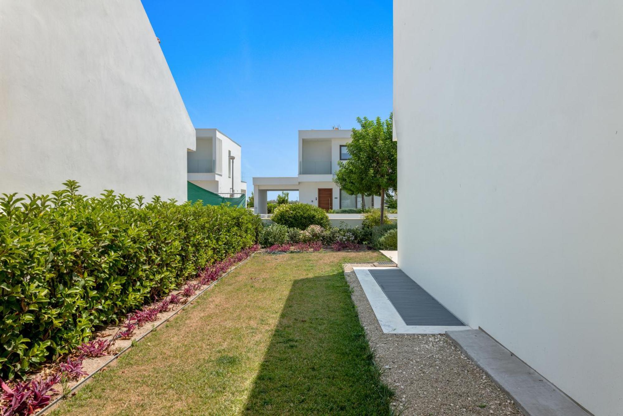 Serenity Waves Villa 17 Larnaca Exteriör bild